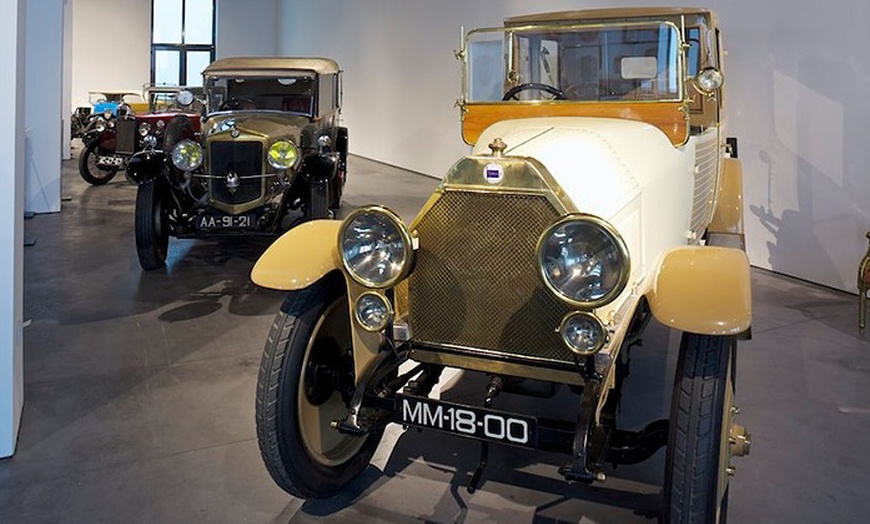 Image 2: Entradas para el Museo Automovilístico de Málaga