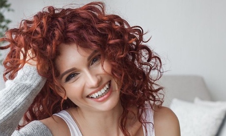 Pacchetto con shampoo, taglio, piega, colore al salone Luca Piacente Parrucchieri (sconto fino a 77%)