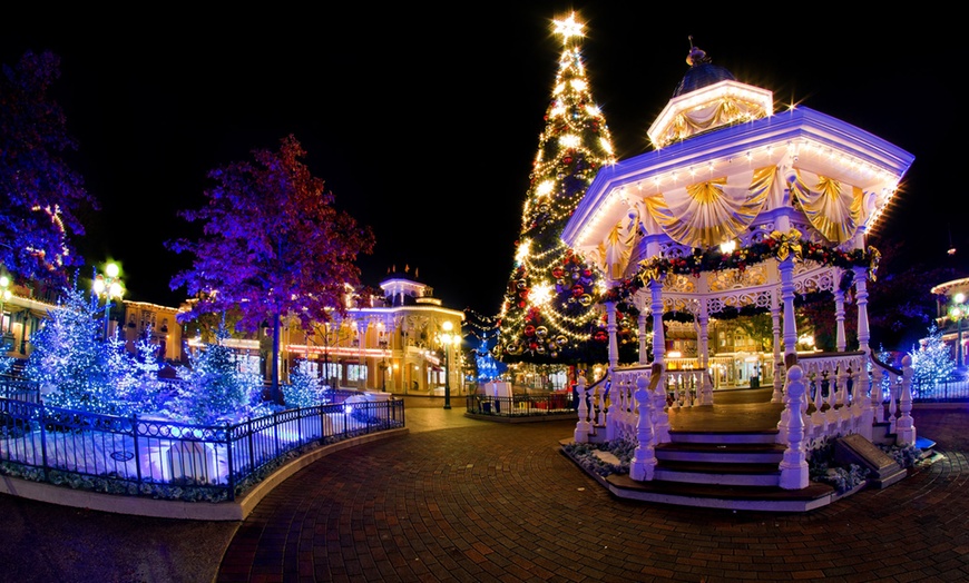 Image 4: Disneyland® Paris Enchanted Christmas