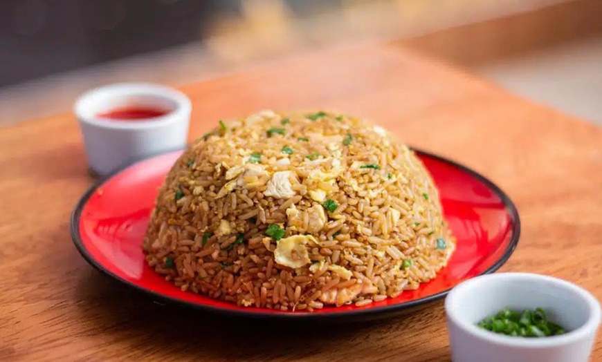 Image 7: Pollo a la brasa peruano con entrante, postre y bebida para 2 o 4