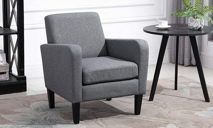 Image 6: HomCom Armchair