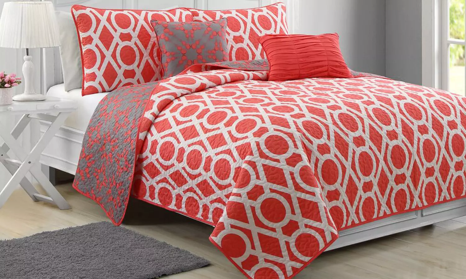 East Side 5-Piece Reversible-Quilt Sets - Second Medium