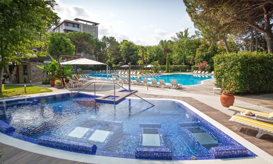 Image 27: Abano Terme 5*: camera Superior con colazione e Spa per 2