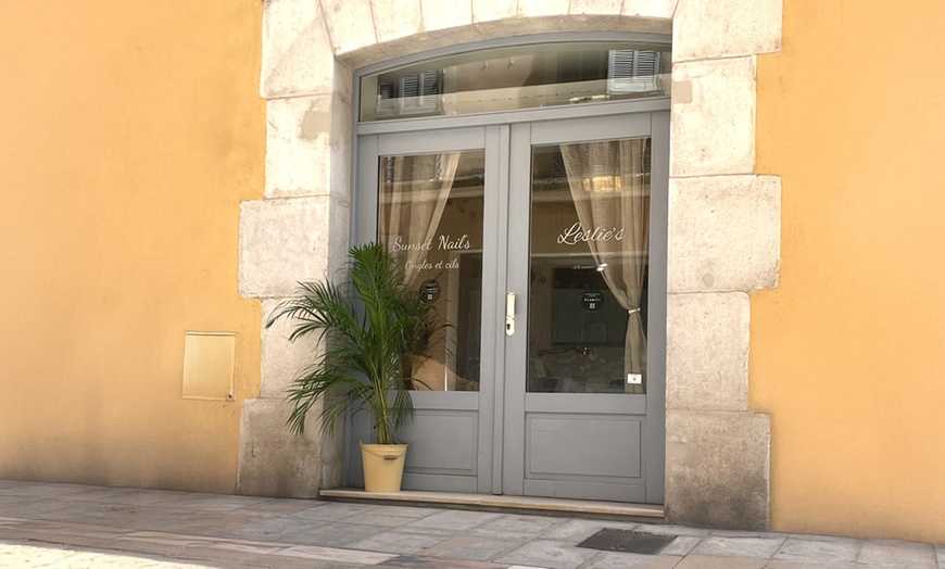 Image 2: Sublimer sa chevelure chez Leslie à Toulon 