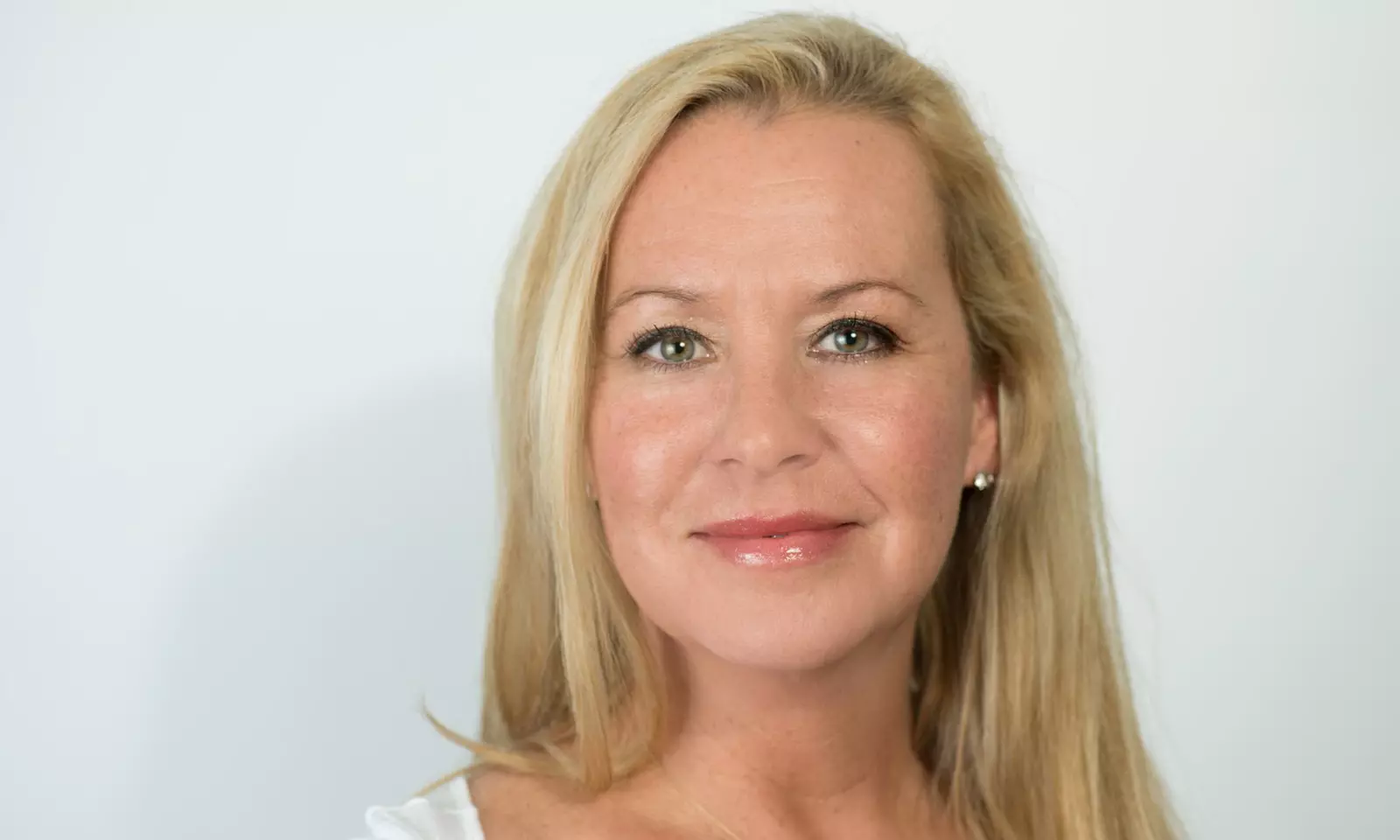 45-Minute Phone Psychic Reading from Psychic Astrologer Jennifer Stone, M.A. (48% Off) - Primary Image