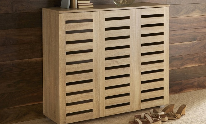 Image 2: Norway Two- or Three-Door Shoe Cabinet