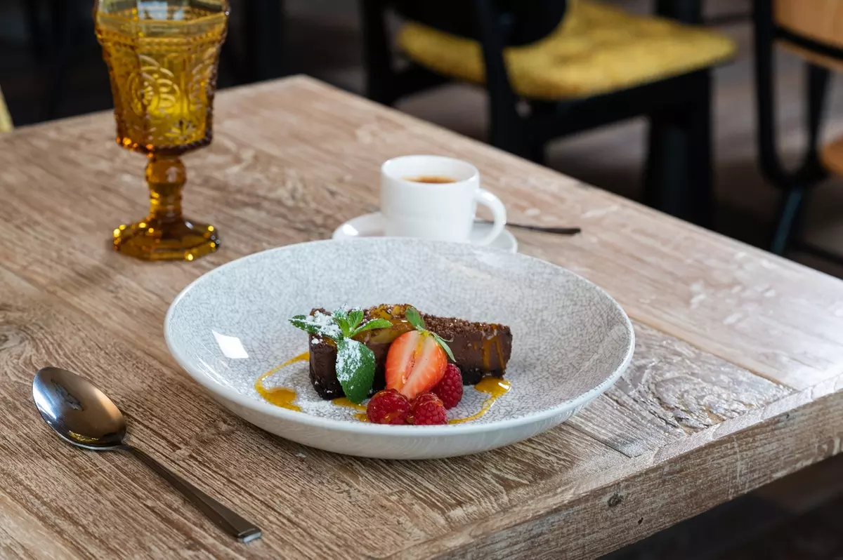 ibis Bridgwater Restaurant: 2-Course or 3-Course Dining with Drink