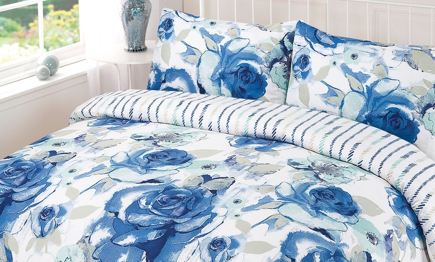 Image 9: January Clearance Duvet Sets
