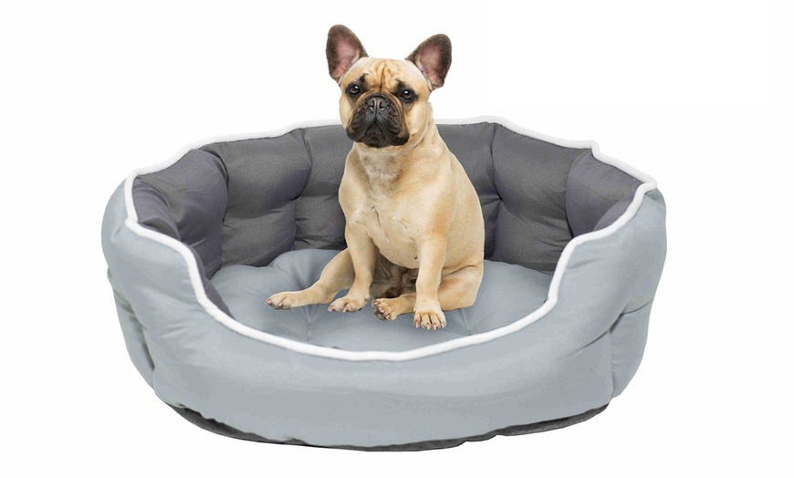 Image 2: Quilted Pet Bed