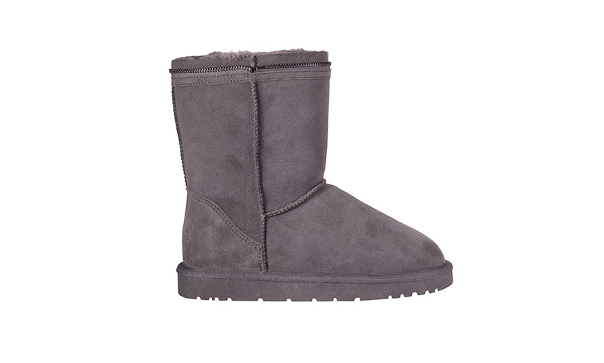 Image 12: Australian Sheepskin Boots