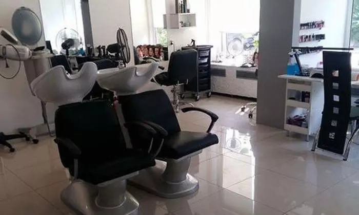 Mikrodermabrazja lub peeling kawitacyjny