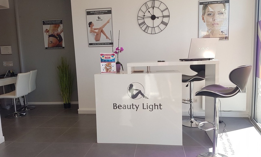 Image 3: Jusqu'à 40% de remise sur Épilation à la cire chez INSTITUT BEAUTY LIGHT