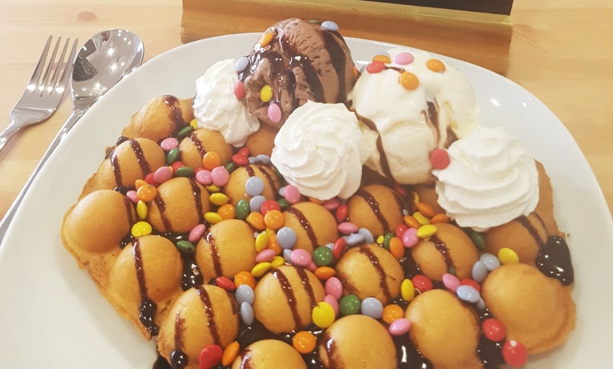 ice cream bubble waffle