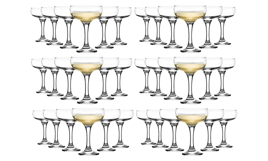 Image 9: Vintage-Style Champagne Glasses