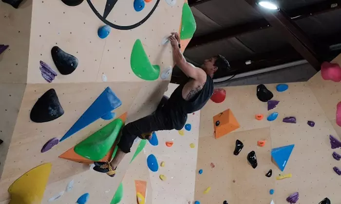 One-, Two-, Three- or Four-Person Entry to Flow Climbing