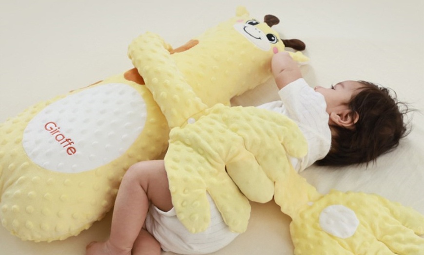 Image 2: Soothing Baby Sleep Pillow with Remote Control