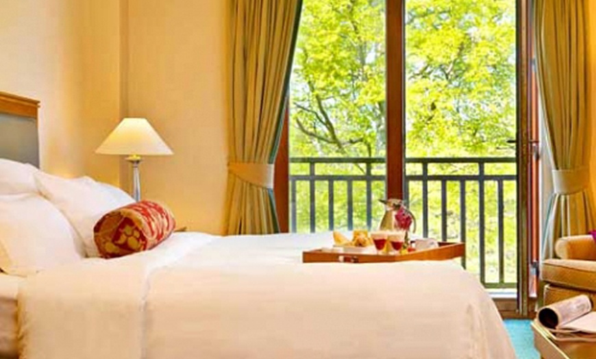 Image 4: 5* Druids Glen Stay For Two €125