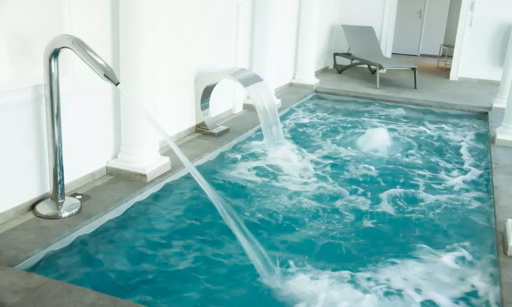 Menu avec entrée, plat et dessert pour 2 personnes au restaurant Le Continental "Les Jardins de la Baïse" - Second Medium