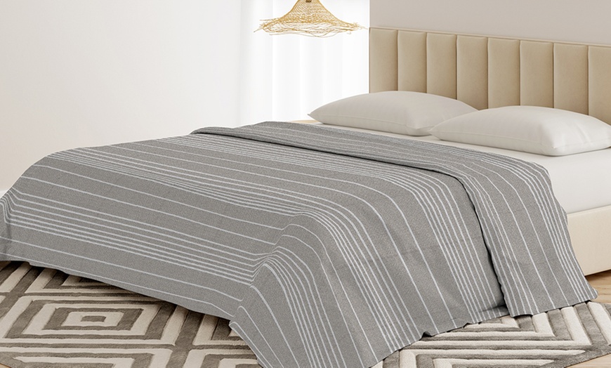 Image 4: Bankhoes en sprei van gerecycled katoen