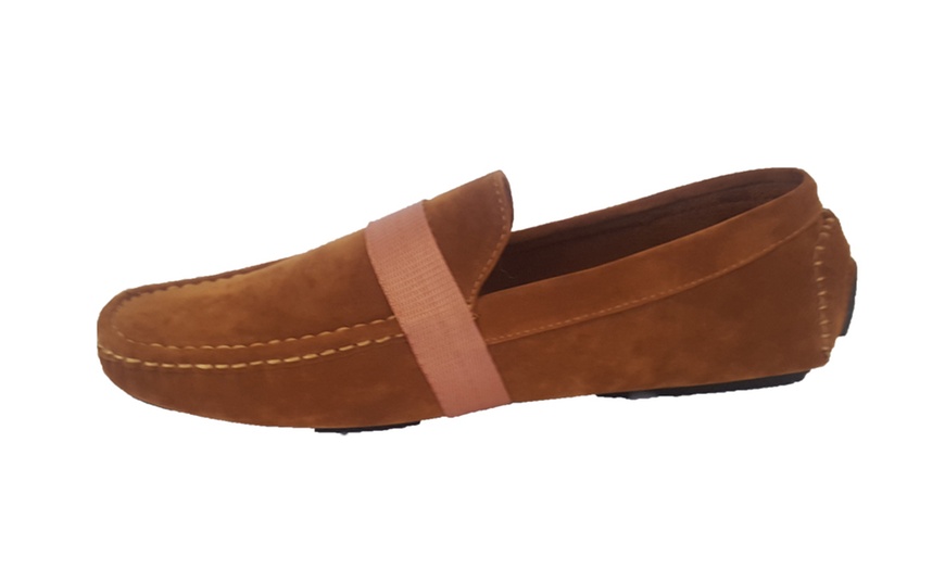 Image 9: Men's Slip-On Moccasins 