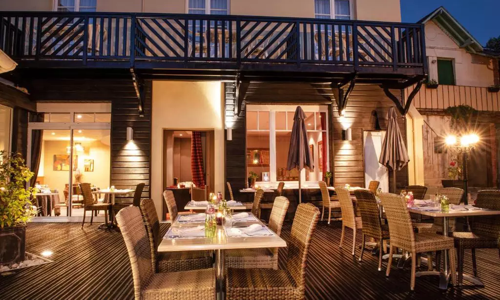 Normandie : chambre standard ou confort avec pdj et dîner en option