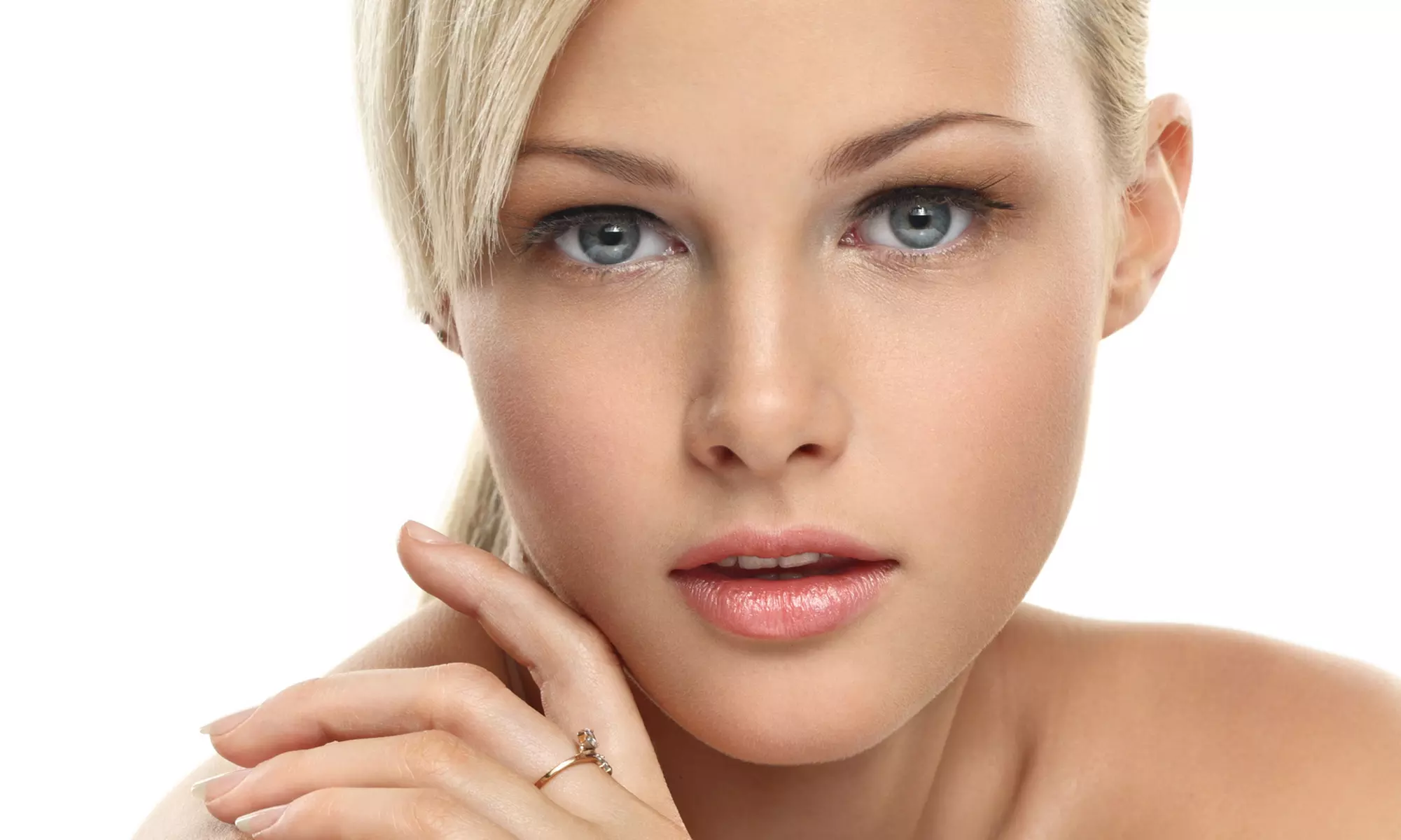 One, Two, or Six Chemical Peels or Microdermabrasion Treatments at Chicago Institute of Plastic Surgery (Up to 78% Off) - Primary Image