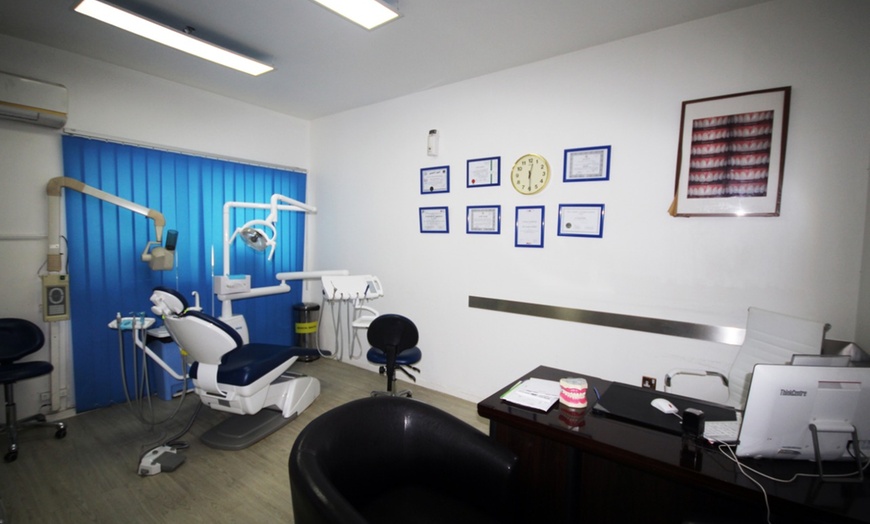 Image 5: Dental Cleaning with Consultation