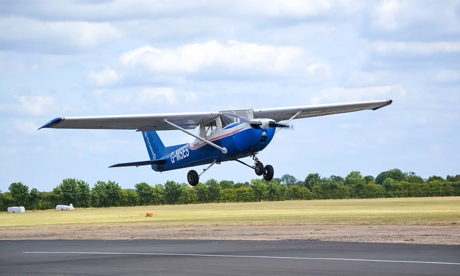 20-Minute Cessna 150 Flight Experience at Go Fly Oxford - Primary Image