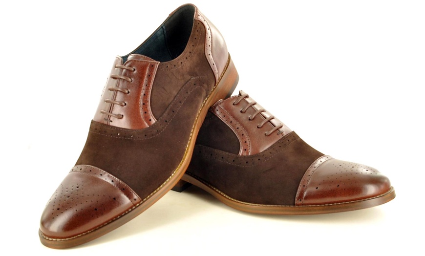 Image 24: Two-Tone Men's Brogue Shoes