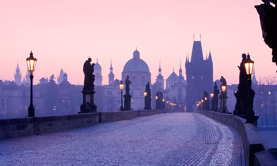 ✈ Praga 4*: Volo diretto più 2 o 3 notti in hotel