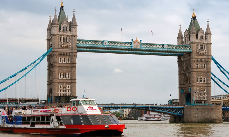 Image 2: London: 1- or 2-Night Break with London Eye & River Cruise