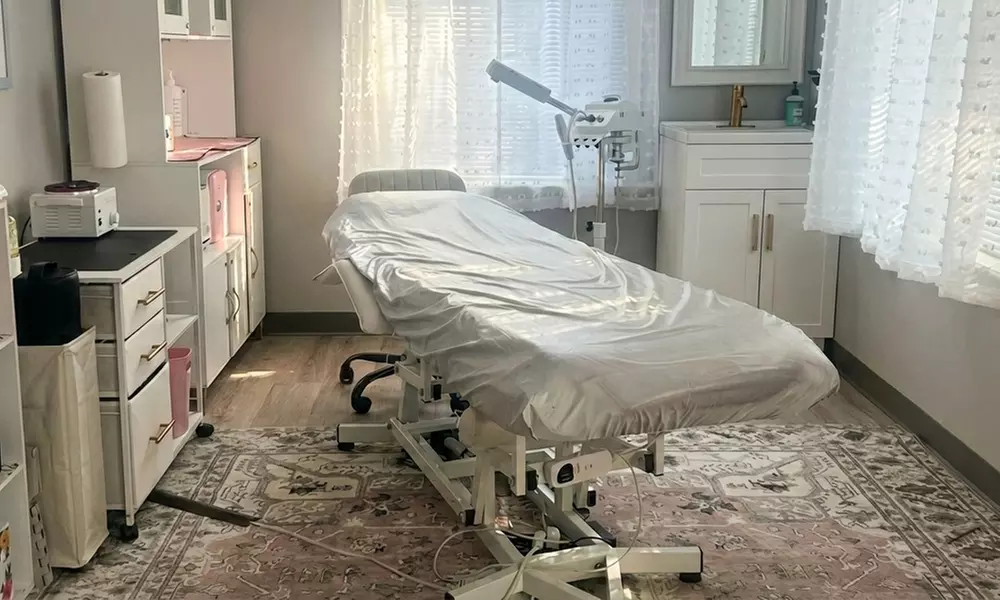 Soulful Beauté offers 1, 2, or 3 Brazilian Wax Options(Up to 30% Off)