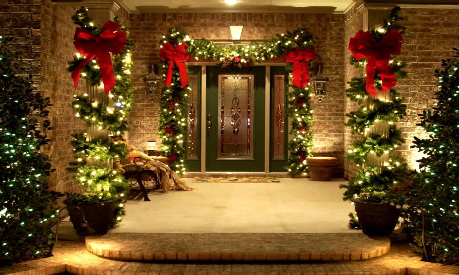 Holiday-Lights Installation and Removal from The Holiday Hangers (50% Off) - Primary Image