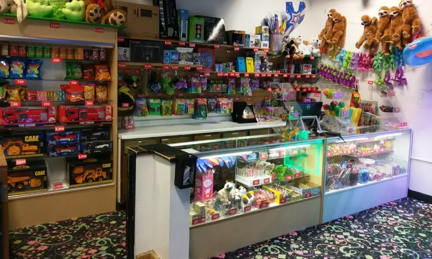 Seven Clans Indoor Waterpark: Waterslides, Lazy River & Splash Pad!