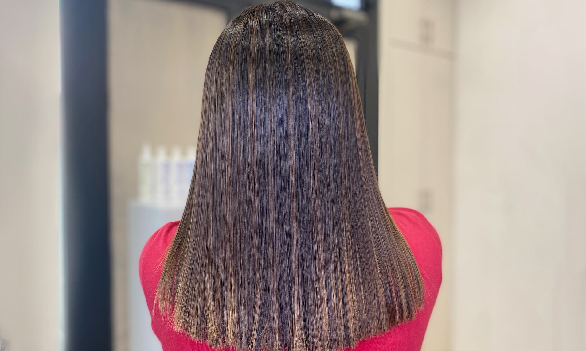 ¡Olvídate del pelo encrespado con un alisado orgánico con aminoácidos!