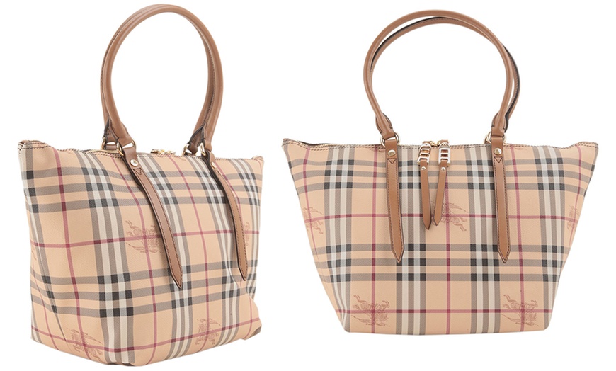 Image 9: Burberry Women's Handbags