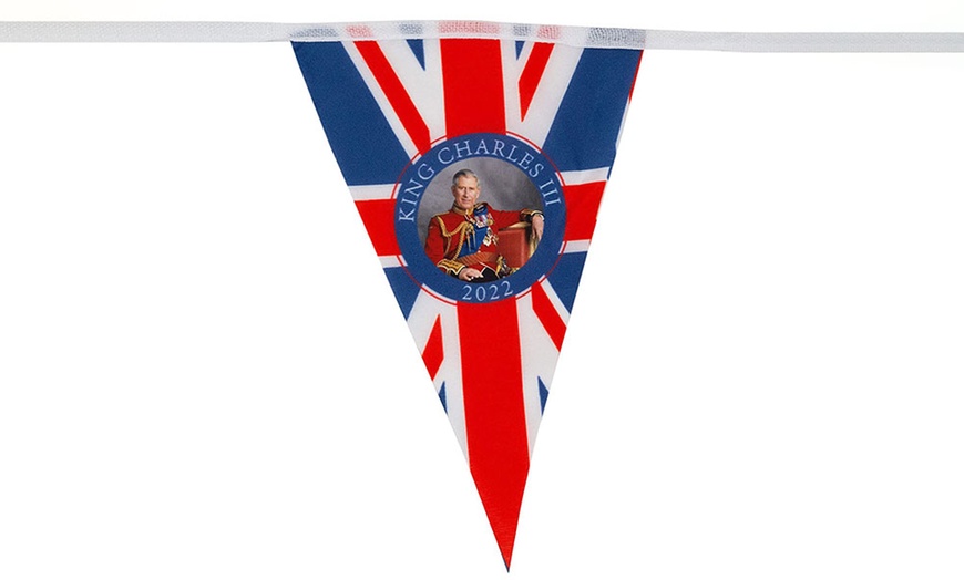 Image 1: One, Two or Four 10-Pack King Charles-Themed Bunting