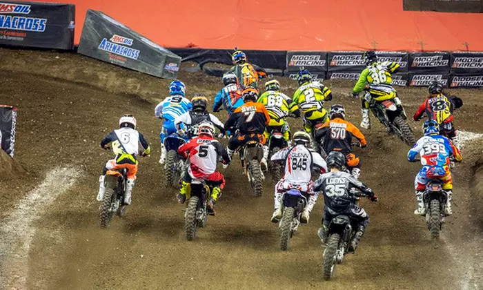 AMSOIL Arenacross on April 10 at 2 p.m. - Second Medium