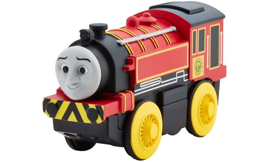 Image 4: Thomas and Friends Engine Toy