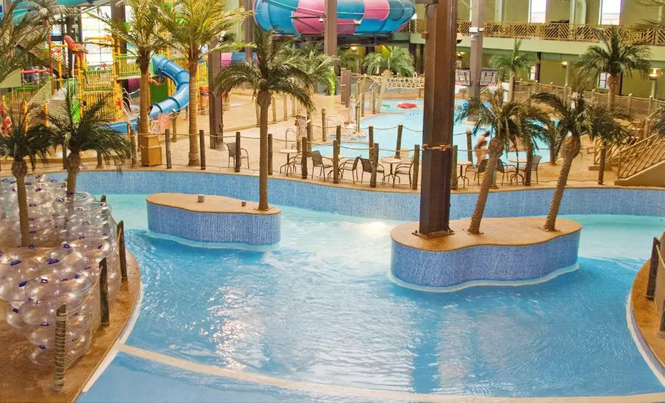 1-Night Stay for Four or Six with Water-Park Passes and Dinner at Maui Sands Resort & Indoor Waterpark in Sandusky, OH - Second Medium