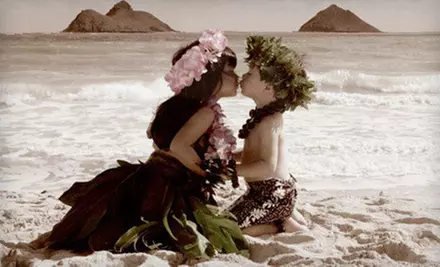 Outdoor Family, Couples, or Keiki Photo Shoot with Retouched 11”x14” Print from Teri Lathrop Photography (Up to 89% Off) - Primary Image
