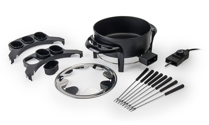 Image 2: Fondue Pot and Accessories Set