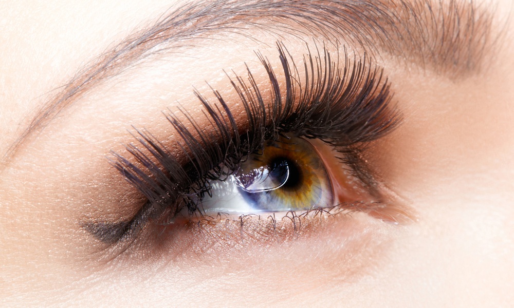 Get a Flawless Finish with Eyelash Extensions w/ 2-Week Fill!