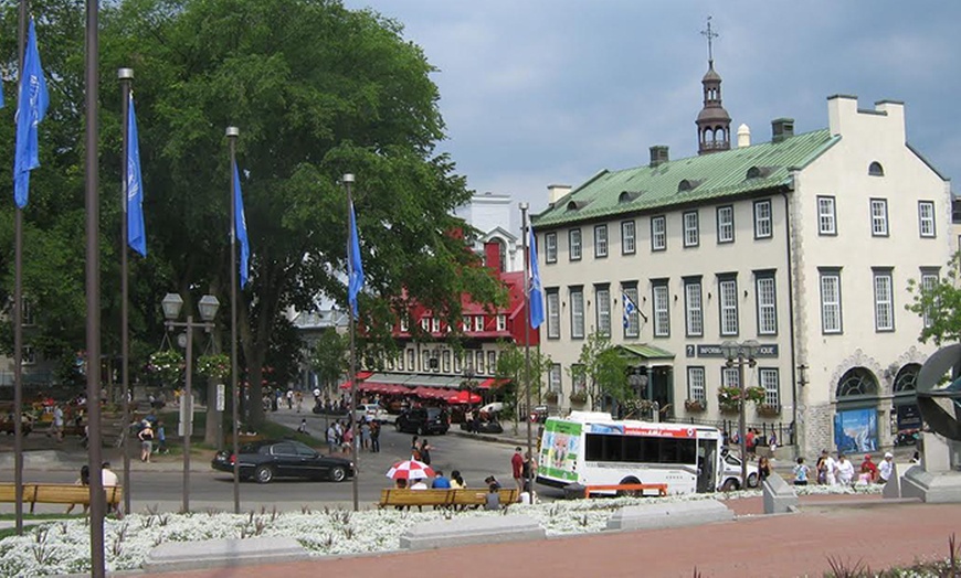 Image 3: Semi-Private Tour of Québec City