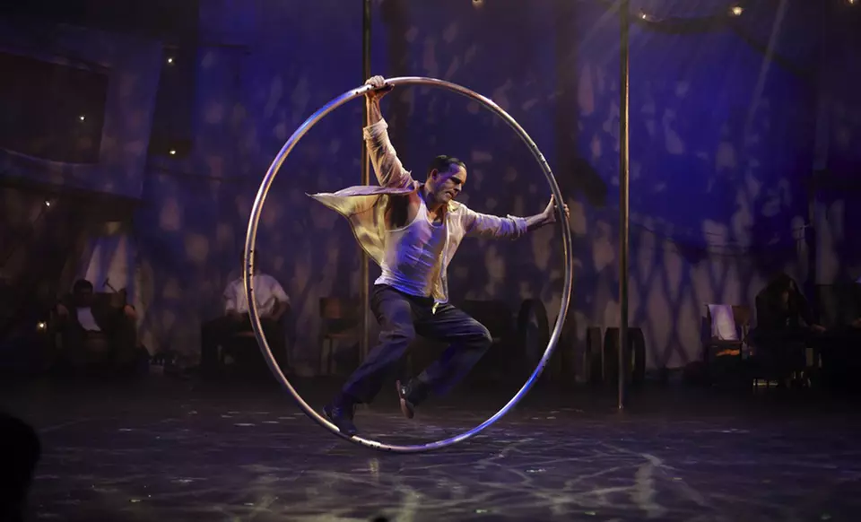 "Traces" by 7 Fingers at 7:30 p.m. on December 15, 17, or 18 - Primary Image