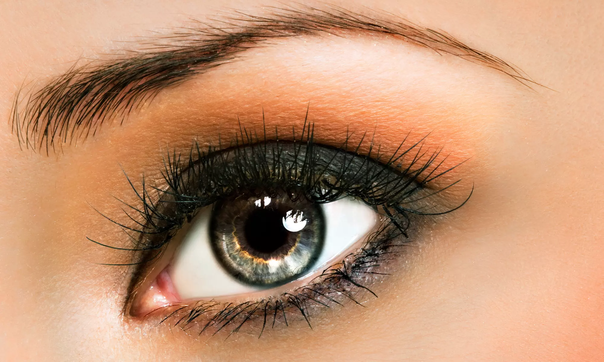 30-Piece or 60-Piece Eyelash-Extension Sets at Albina'SPA (63% Off) - Primary Image