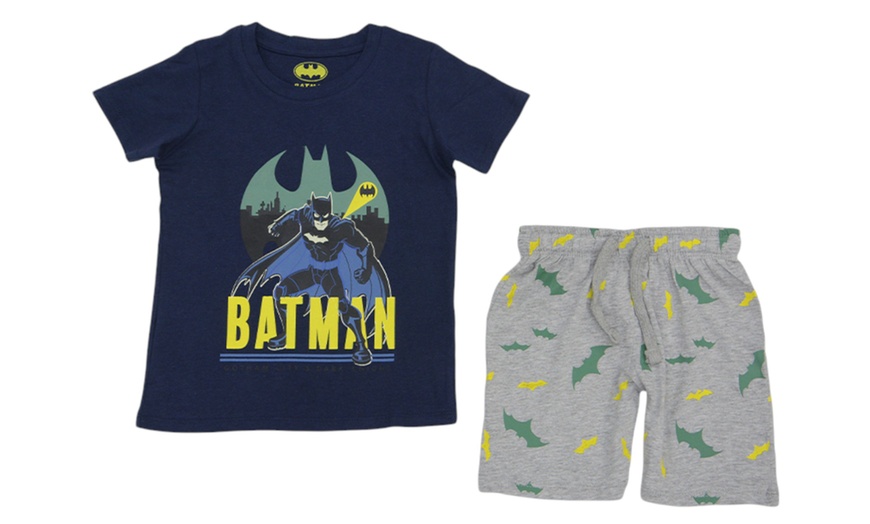 Image 6: Kids T-Shirts and Shorts Set Batman Print Outfits