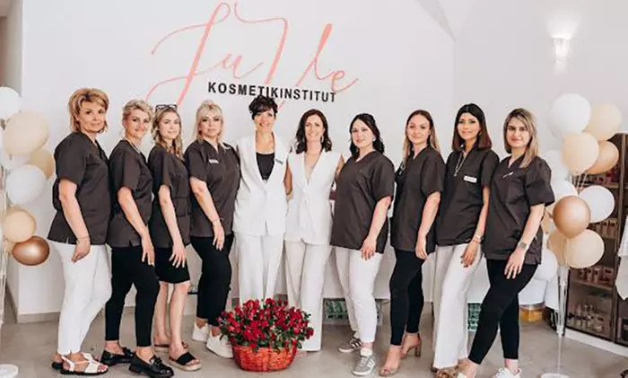 Augenbrauen- und Wimpernlifting opt. inkl. Zupfen & Färben