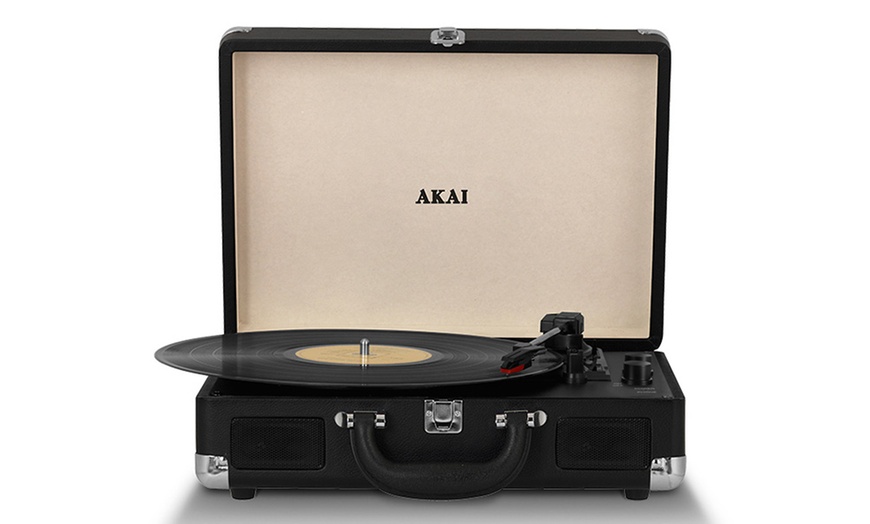 Image 2: Akai Rechargeable Turntable