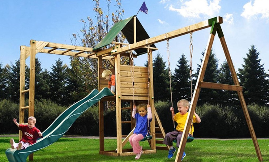 Image 2: Kids' Wooden Forts